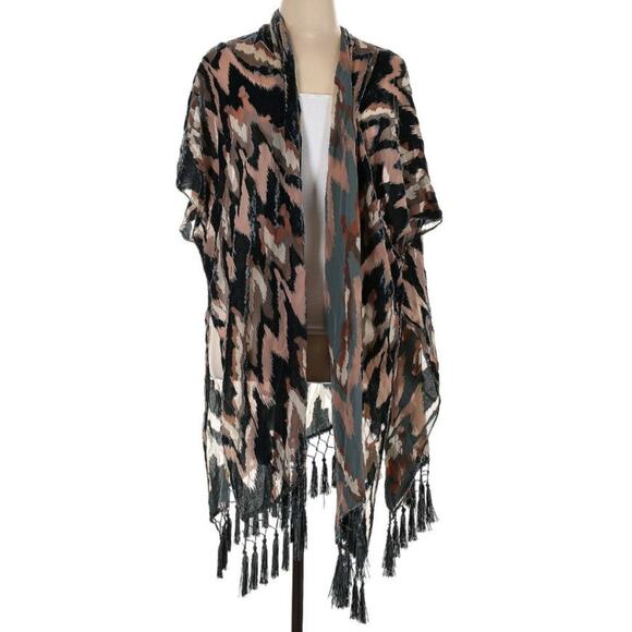 NWT Free People Dripping Velvet Fringe Shawl - Picture 3 of 8